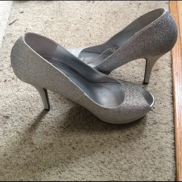 Silver Peep Show - Picture 4 of 5